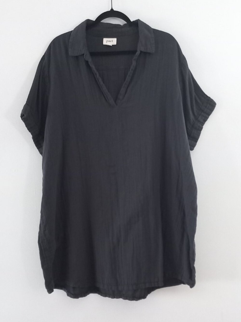 PACT black cotton gauze v neck short popover shirt dress